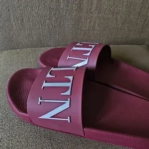 Valentino Garavani Mens VLTN Logo PVC Slide Sandals Red Slip On sz 45 Valentino Garavani Mens VLTN Logo PVC Slide Sandals Red Slip  main image 3